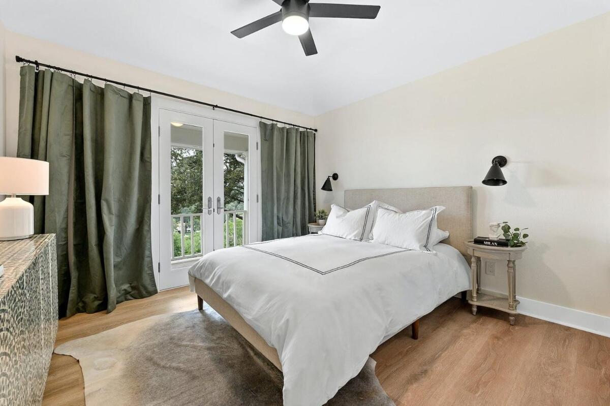 Chateau Lake Austin Extérieur photo